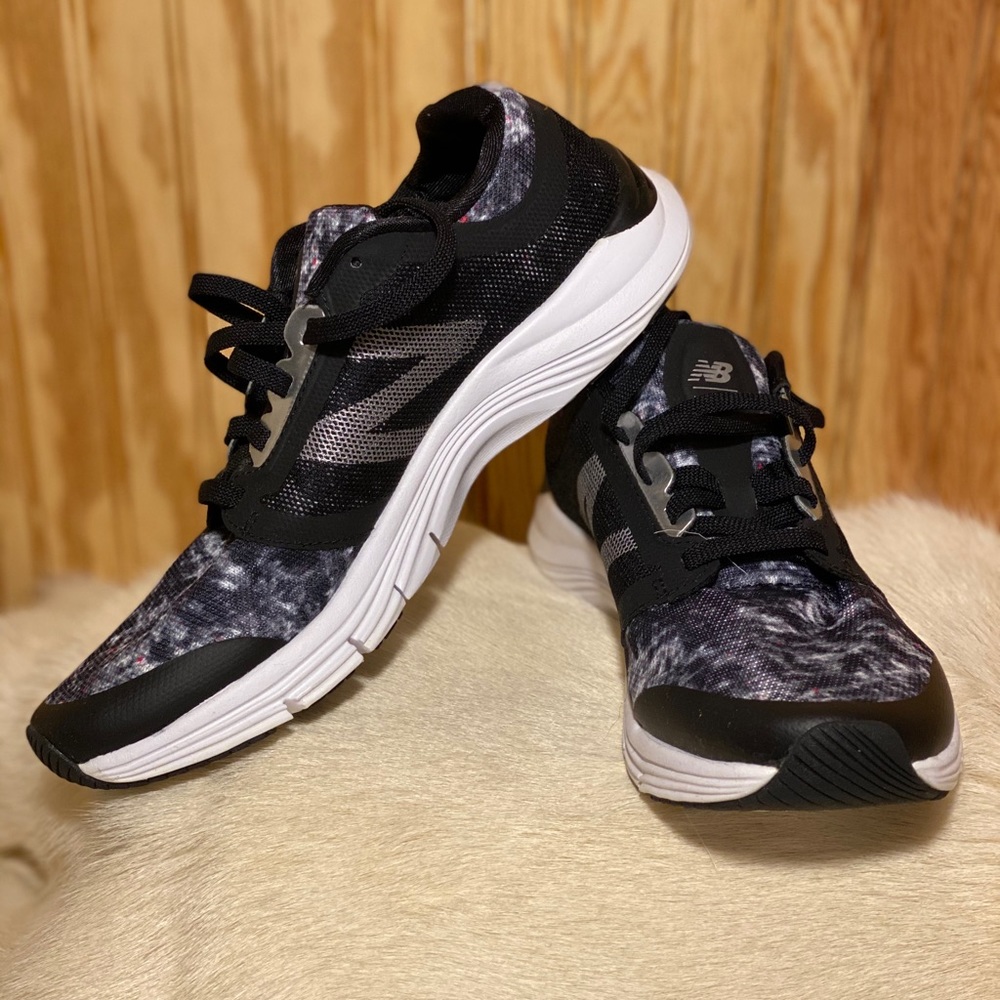 New Balance Cross Trainers  wx713v3